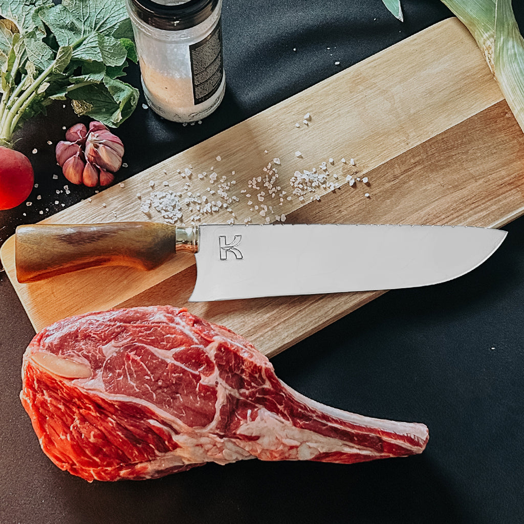 Faca picanheira chef 10 polegadas cortando carne em tábua de churrasco profissional